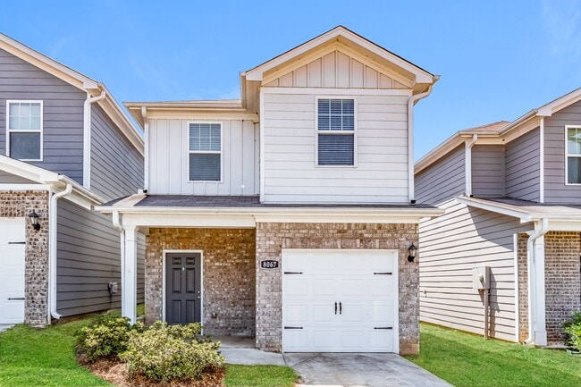 Building Photo - 8067 Hagood St