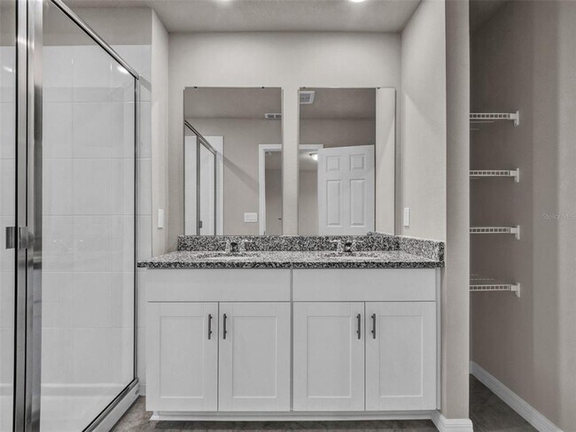 Building Photo - 743 Legacy Dr