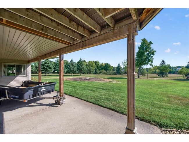 Building Photo - 14372 Heather Ridge Dr