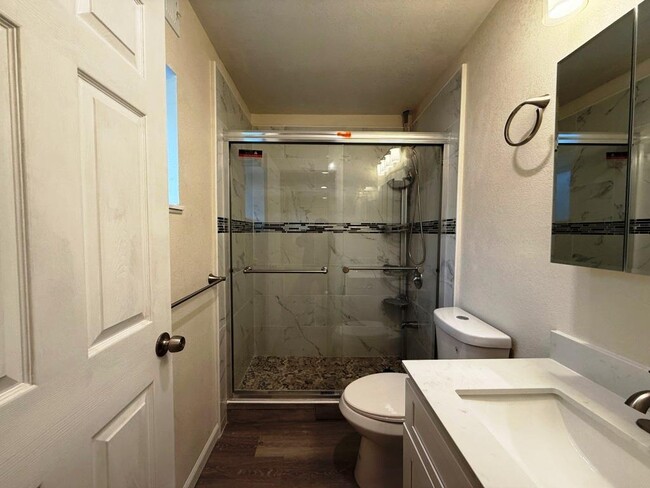 Building Photo - 259 Sunol St