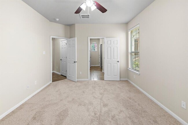 Building Photo - 11400 W Parmer Ln