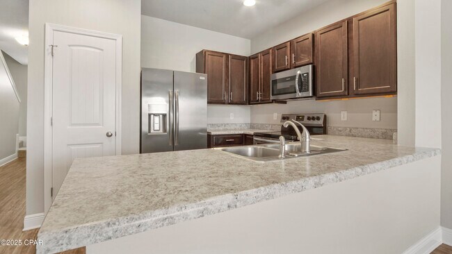 Building Photo - 5780 Callaway Cir