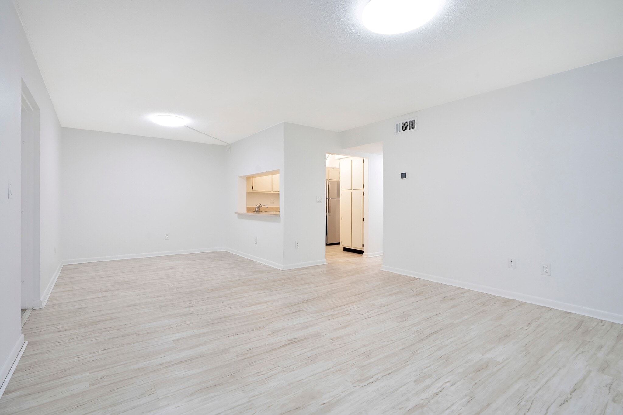 Building Photo - 9610 Green Cypress Ln