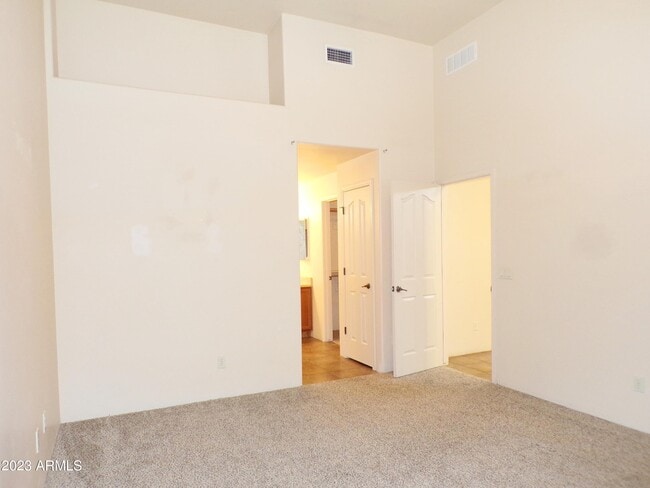 Building Photo - 885 Leonard Wood St