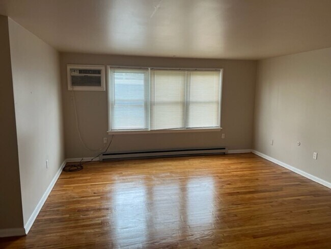 Building Photo - 4216 Jonestown Rd