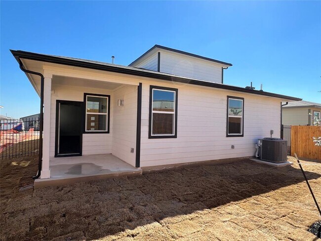 Building Photo - 13820 Lubeck Dr