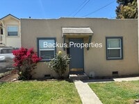 Building Photo - Newly renovated two bedroom cottage in South Salinas