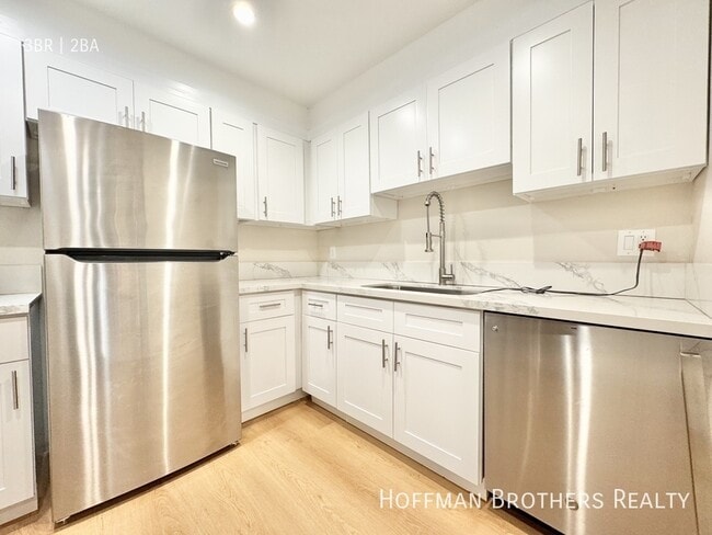 Building Photo - 11941 Weddington St