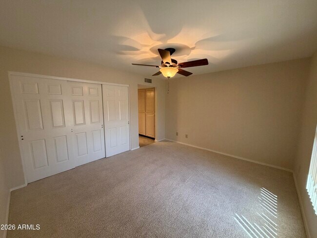 Building Photo - 10402 E Regal Dr