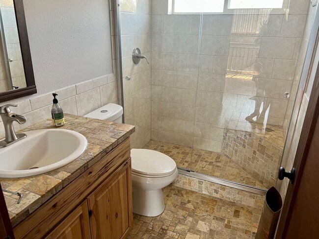 Building Photo - 1 bedroom with office in Black Forest