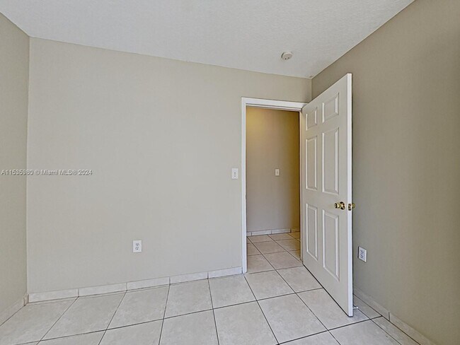 Building Photo - 14490 SW 174th Terrace