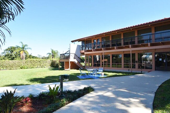Building Photo - 13769 Date Palm Ct