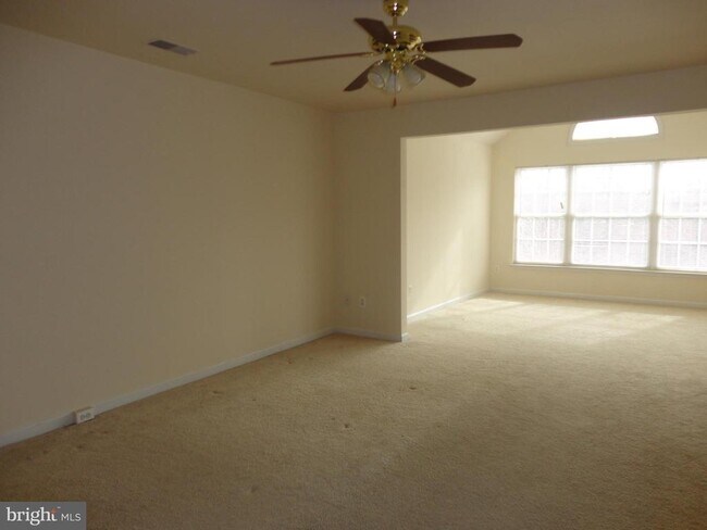 Building Photo - 24656 Kings Canyon Square