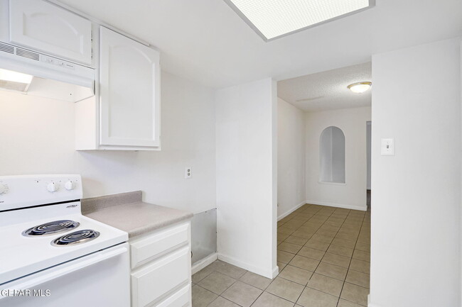 Building Photo - 1742 Pico Alto Dr