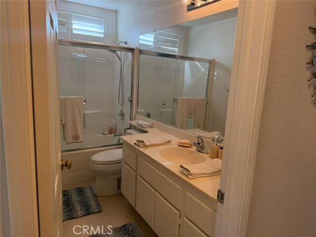 Building Photo - 37677 Emerson Dr