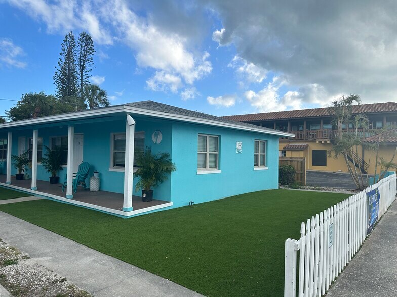 Building Photo - 412 73rd Ave