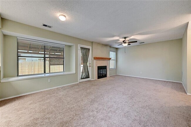 Building Photo - 12915 Modena Trail