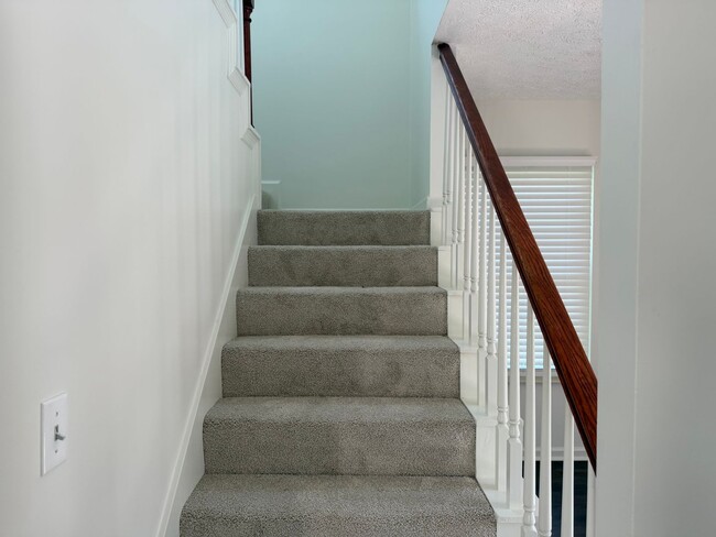 Building Photo - 106 Meridian Ct