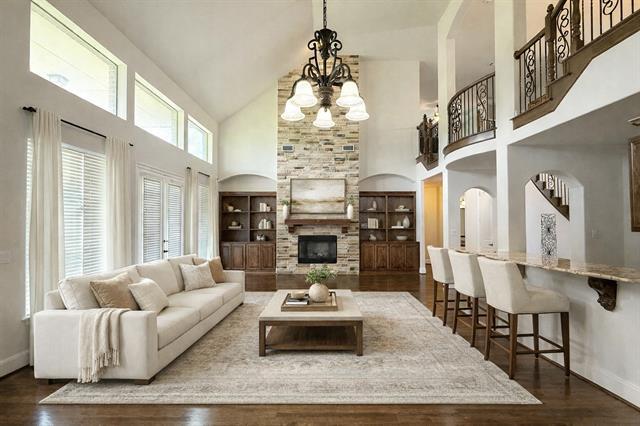 Building Photo - 7304 Meadow Glen Dr