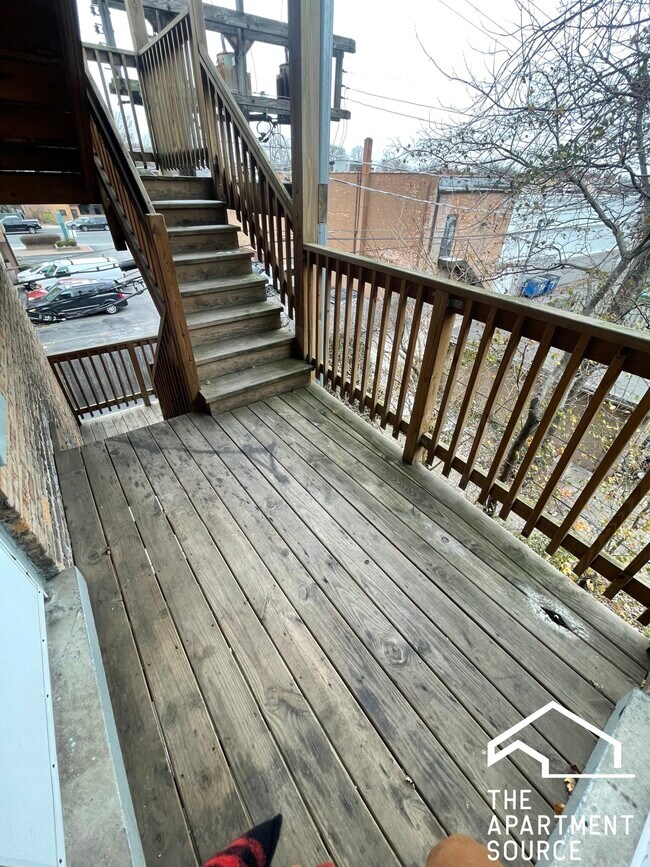 Building Photo - 3256 Maple