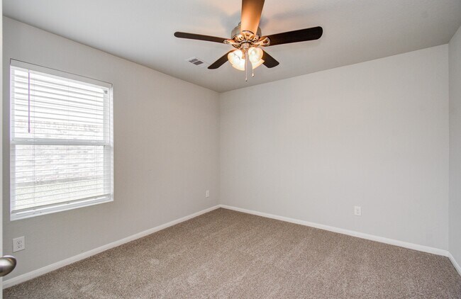 Building Photo - 2015 Upland Plover Ct