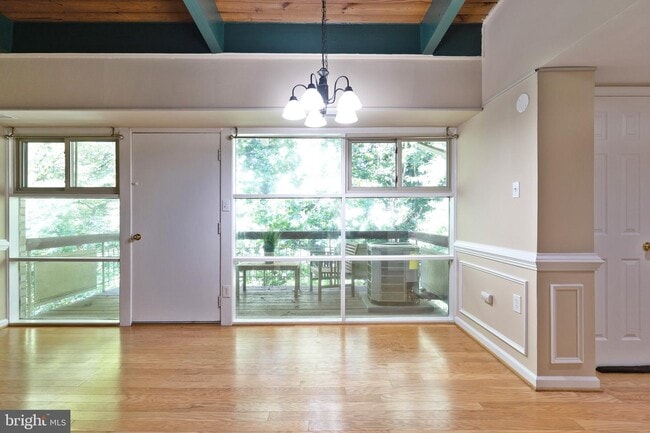 Building Photo - 4381 Americana Dr