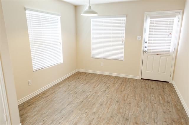 Building Photo - 1413 Starling Ln