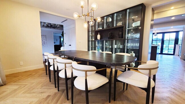 Building Photo - 4312 NE 22nd Ave