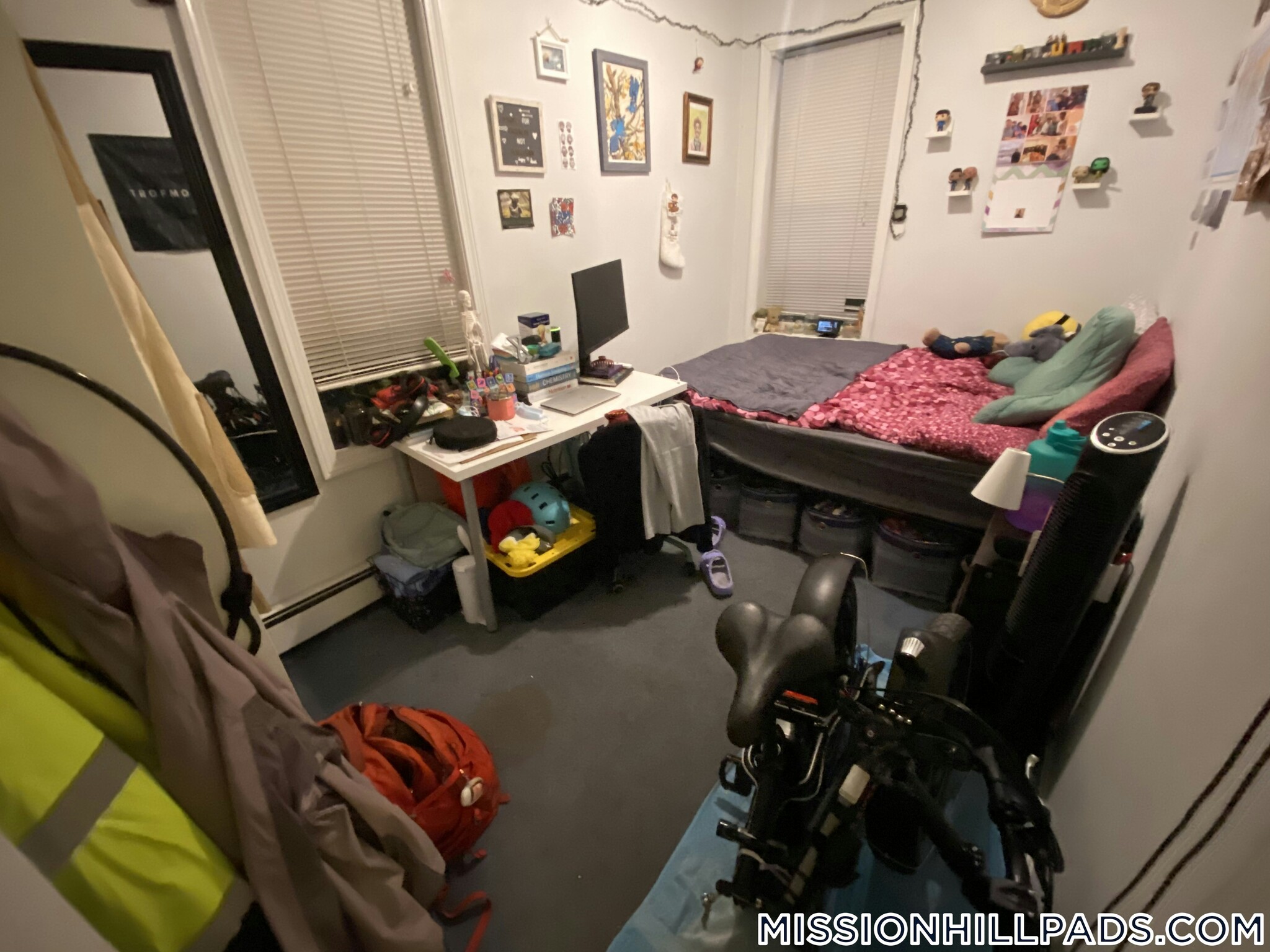 Building Photo - 822 Huntington Ave