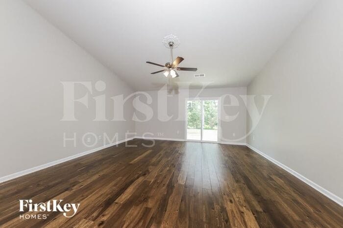 Building Photo - 1049 Solstice St