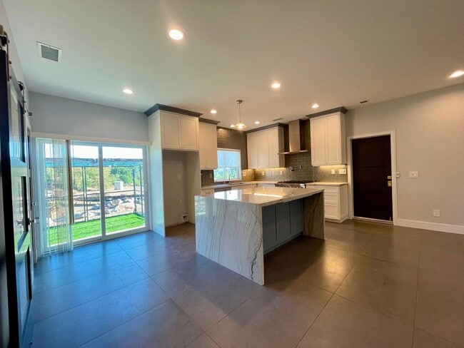 Building Photo - Gorgeous Home In Blossom Valley Home with ...