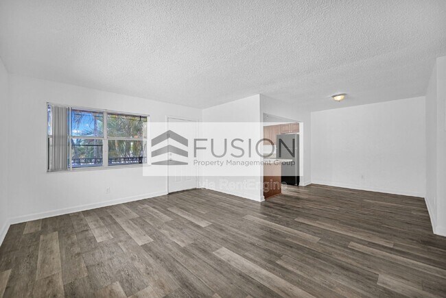 Building Photo - 400 NW 65th Ave