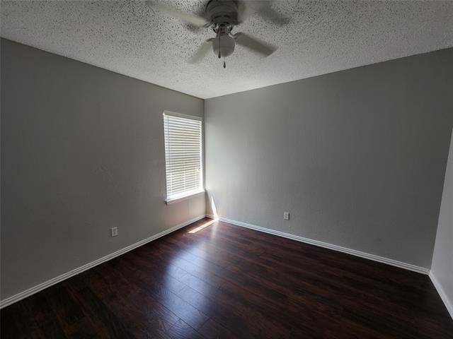 Building Photo - 1225 Lake Haven Dr