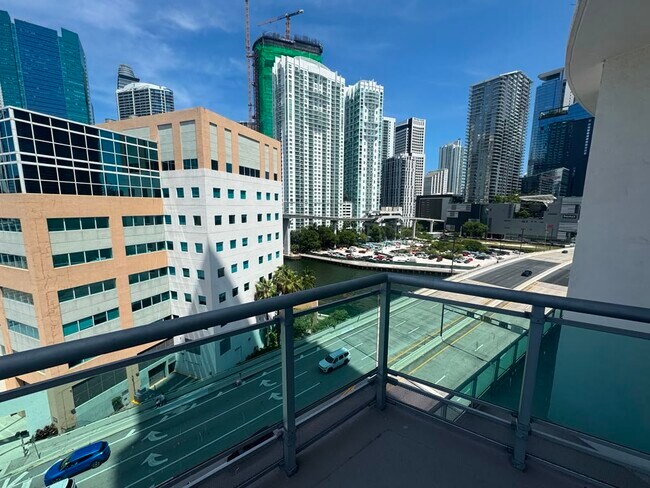 Building Photo - 350 S Miami Ave