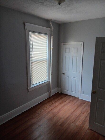 Building Photo - 51 Lincoln Pl