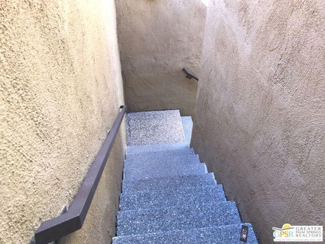 Building Photo - 1655 E Palm Canyon Dr