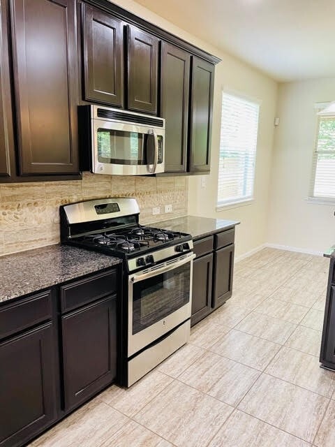 Building Photo - 21731 Tinsley Trails