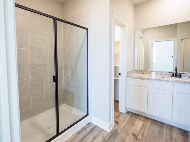 Building Photo - 613 Harbor Oaks Dr