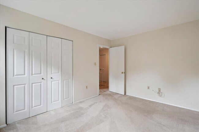 Building Photo - 11403 Bronzedale Dr