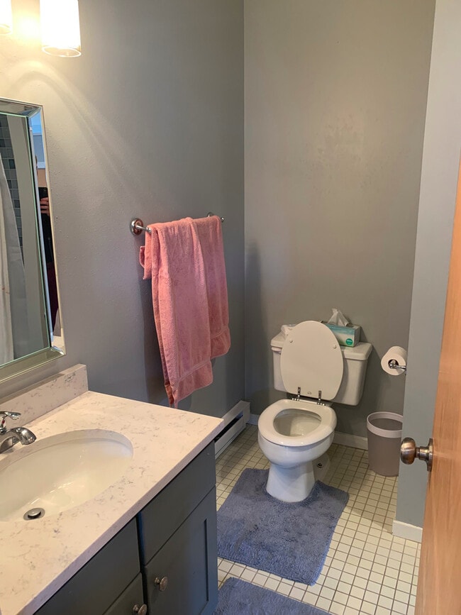 Building Photo - 63 Guyot Ln