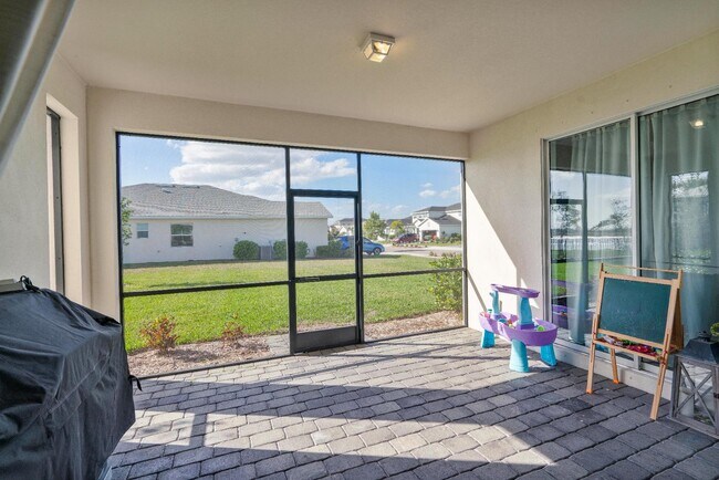 Building Photo - 17548 Canopy Ct