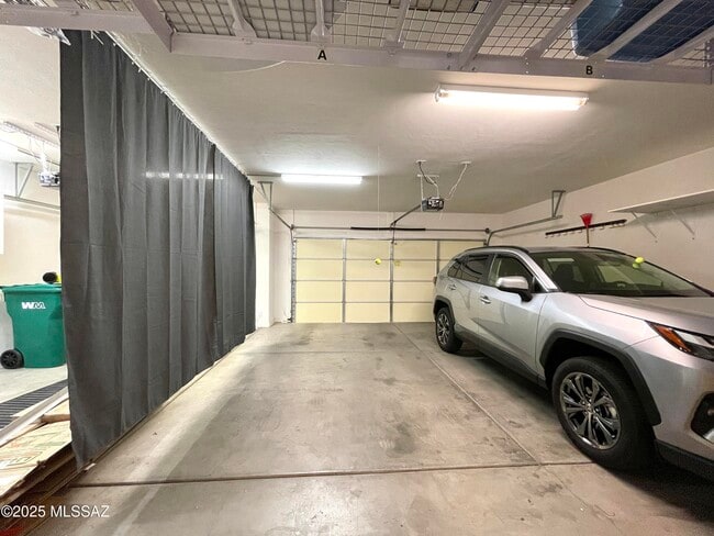 Building Photo - 371 W Sacaton Canyon Dr