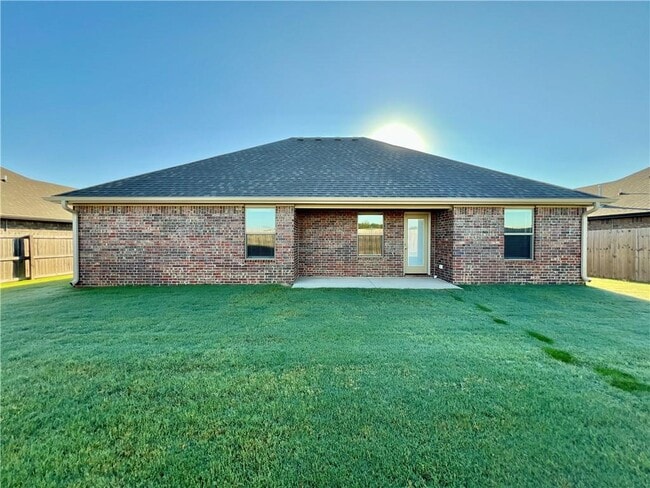 Building Photo - 1756 Charismatic Dr