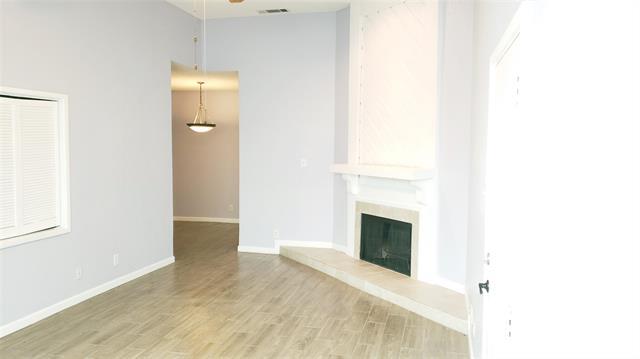 Building Photo - 2105 Count Fleet Dr