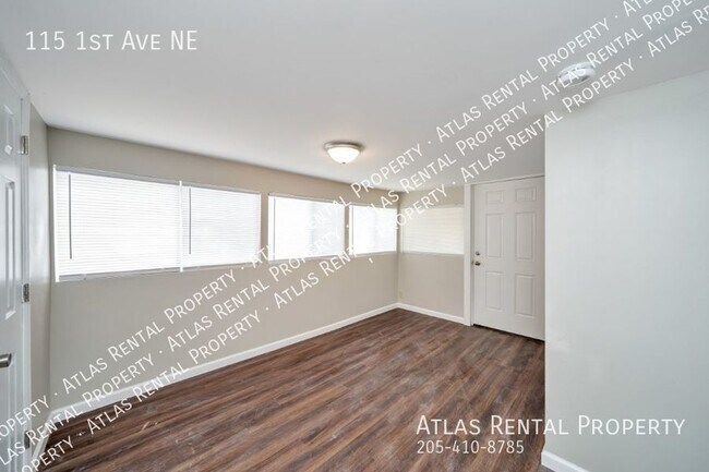 Building Photo - 115 1st Ave NE