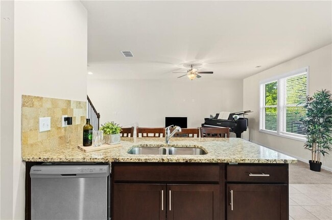 Building Photo - 4275 Almanor Cir