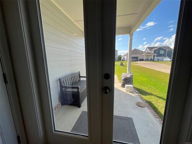 Building Photo - 3336 Meriwether Dr