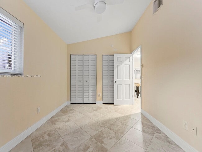 Building Photo - 42 Bonefish Ave