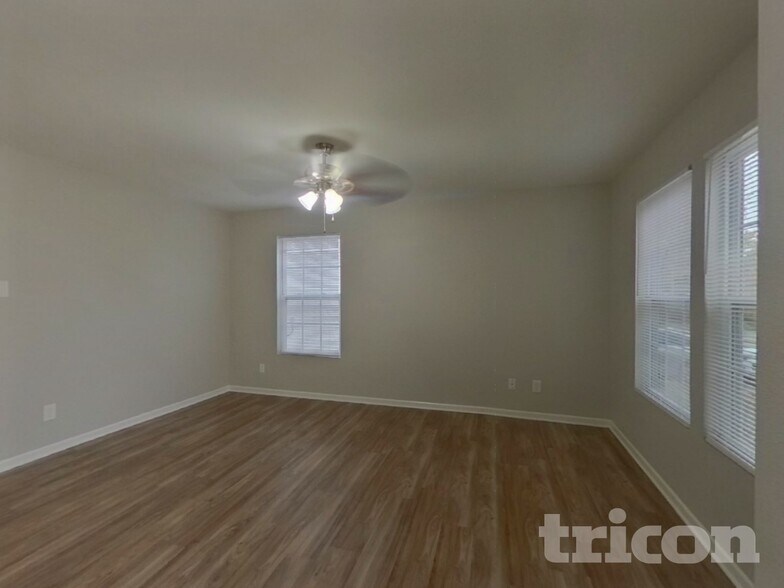 Building Photo - 907 Swearngan Ridge Ct