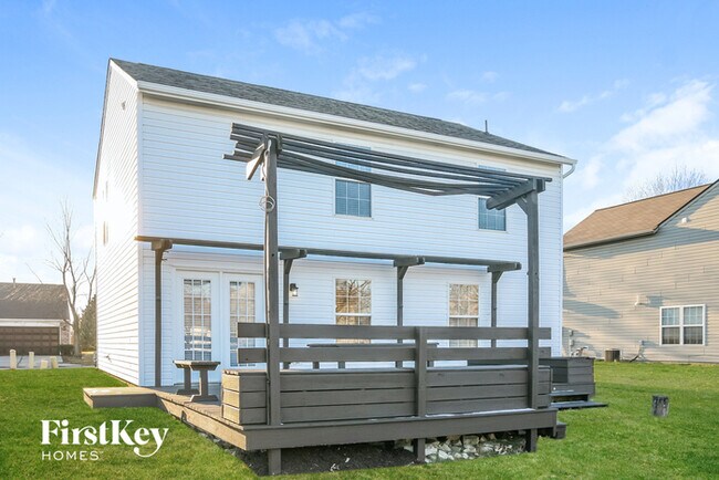 Building Photo - 6747 Wimbledon Dr